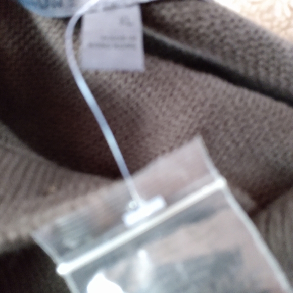 Old Navy cotton Brown sweater with Sherpa lining - Picture 2 of 8